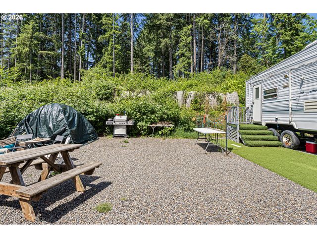 24403 BOLTON HILL Rd, Veneta, OR 97487