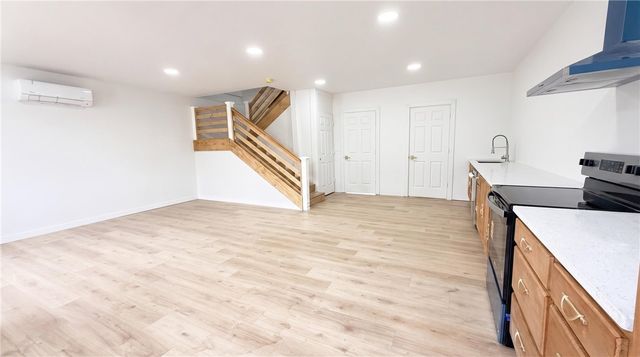 118 Briarwood Dr, Monongahela, PA 15063