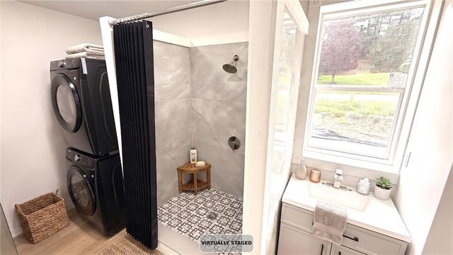 118 Briarwood Dr, Monongahela, PA 15063