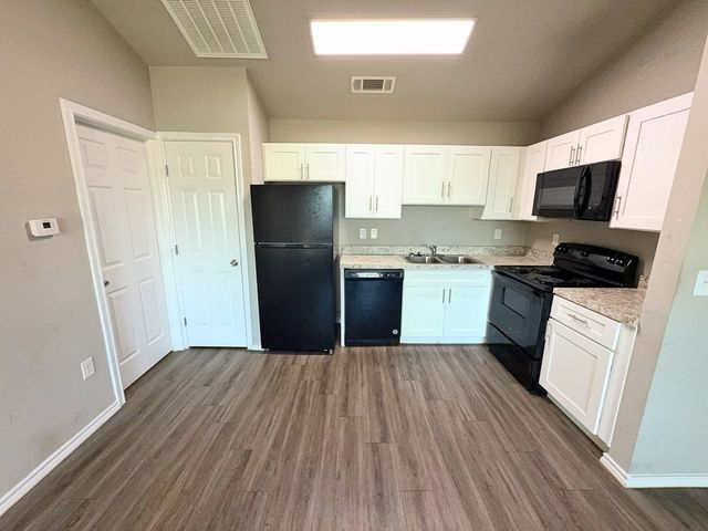 6108 Abrams Road 222, Dallas, TX 75231
