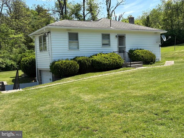 49 YORKSHIRE ROAD, Mohnton, PA 19540