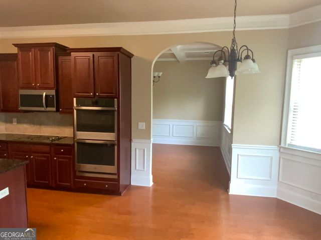 159 Saintvry Way, Atlanta, GA 30349