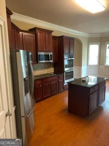 159 Saintvry Way, Atlanta, GA 30349