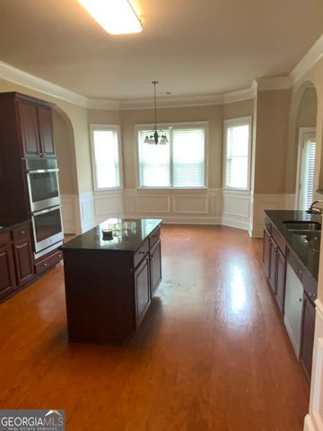 159 Saintvry Way, Atlanta, GA 30349