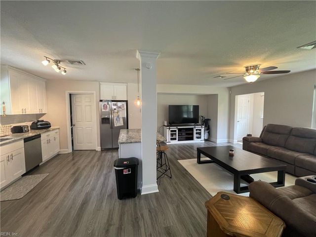3232 Bow Creek BLVD, Virginia Beach, VA 23452