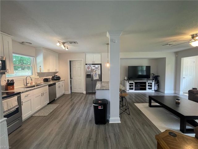 3232 Bow Creek BLVD, Virginia Beach, VA 23452
