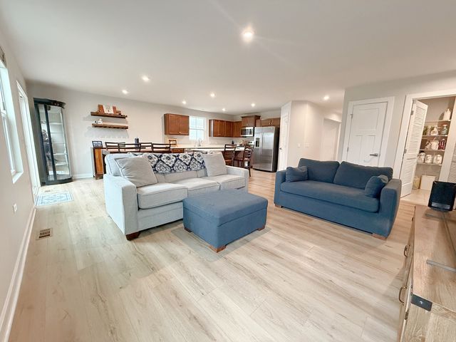 2646 Kellogg Court, Yorkville, IL 60560