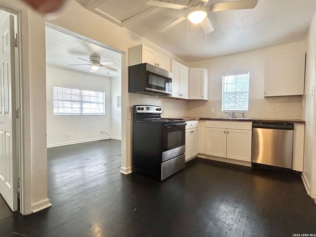 310 Finton A, San Antonio, TX 78204