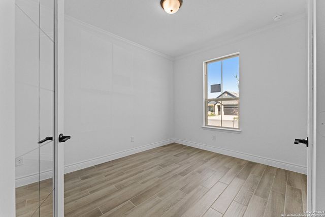 4014 Paddock Trl, Seguin, TX 78155