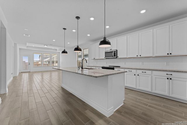 4014 Paddock Trl, Seguin, TX 78155