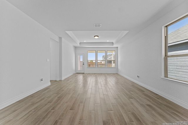 4014 Paddock Trl, Seguin, TX 78155