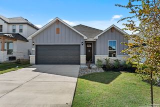 4014 Paddock Trl, Seguin, TX 78155