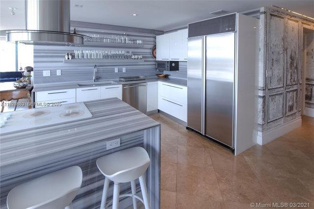 601 NE 36th St 3101, Miami, FL 33137