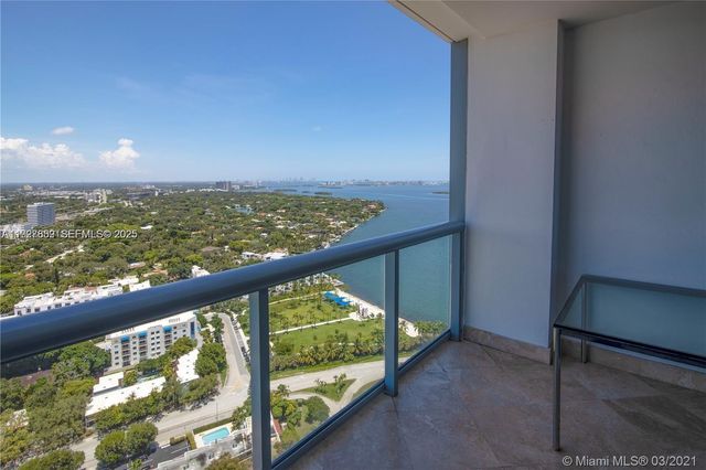 601 NE 36th St 3101, Miami, FL 33137