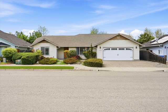 1416 George Tweed Boulevard, Grants Pass, OR 97527