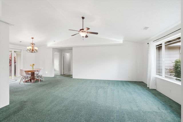 1416 George Tweed Boulevard, Grants Pass, OR 97527