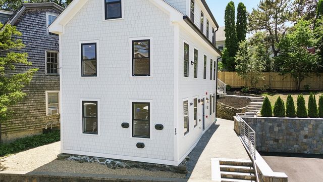 290 Washington St B, Marblehead, MA 01945