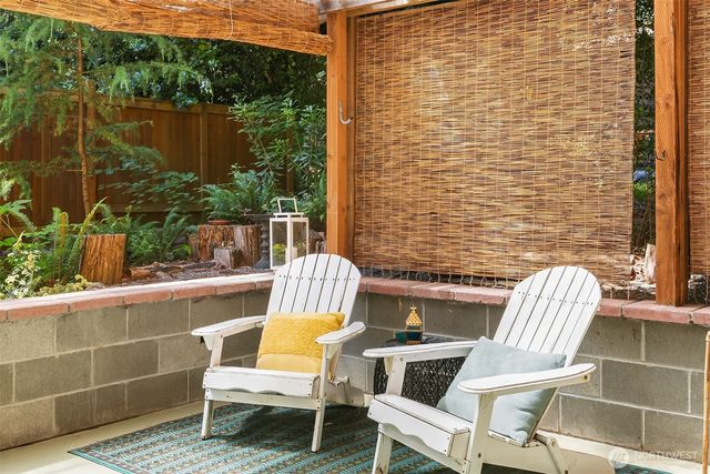 13337 25th Avenue NE, Seattle, WA 98125