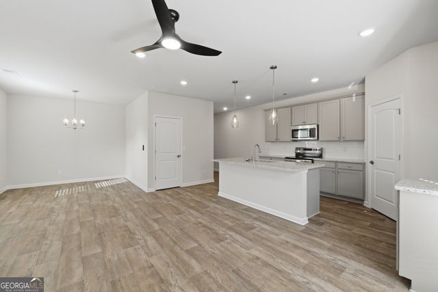 3656 PARKWAY JAMES Drive, Snellville, GA 30039