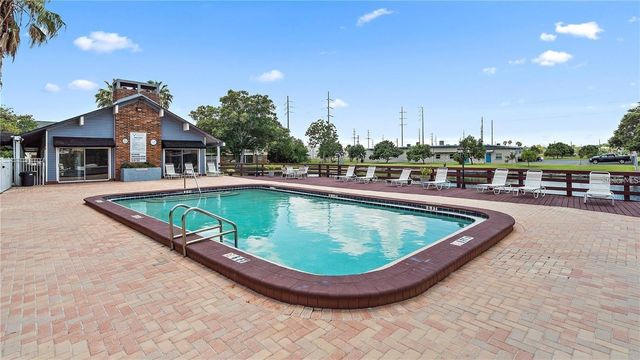 200 COUNTRY CLUB DRIVE 802, Largo, FL 33771