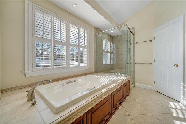 5812 Old Locke CT, Roanoke, VA 24018