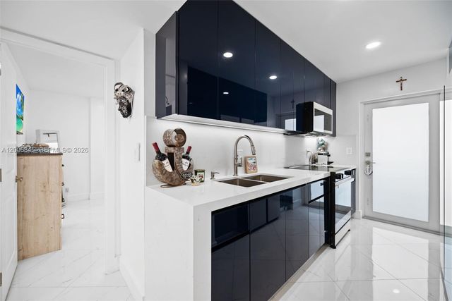 710 N Ocean Boulevard 1010, Pompano Beach, FL 33062