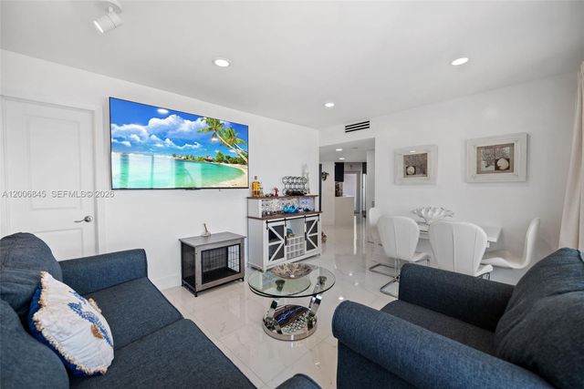 710 N Ocean Boulevard 1010, Pompano Beach, FL 33062