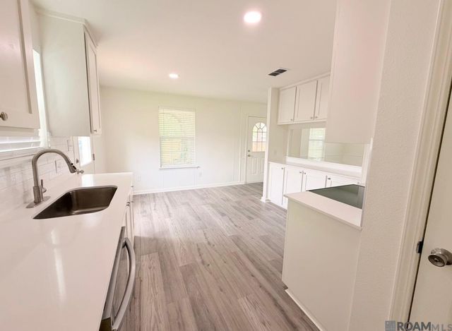14502 Oak Meadow St, Gonzales, LA 70737