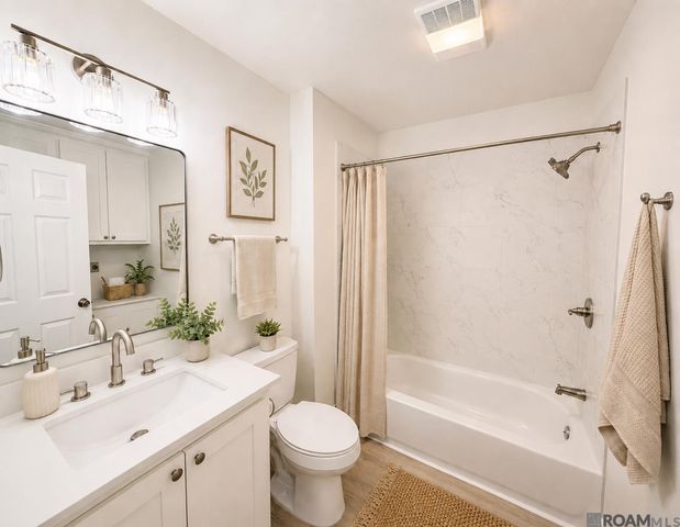 14502 Oak Meadow St, Gonzales, LA 70737