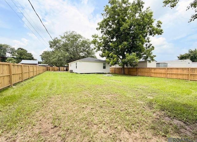 14502 Oak Meadow St, Gonzales, LA 70737