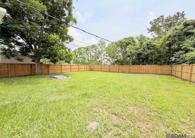 14502 Oak Meadow St, Gonzales, LA 70737