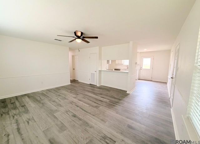 14502 Oak Meadow St, Gonzales, LA 70737