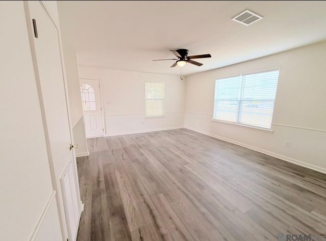 14502 Oak Meadow St, Gonzales, LA 70737