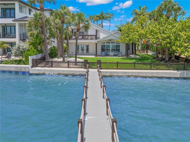 819 BAY ESPLANADE, Clearwater Beach, FL 33767