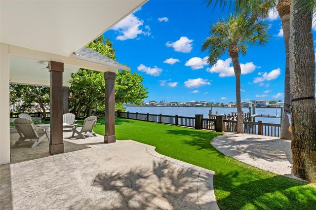 819 BAY ESPLANADE, Clearwater Beach, FL 33767