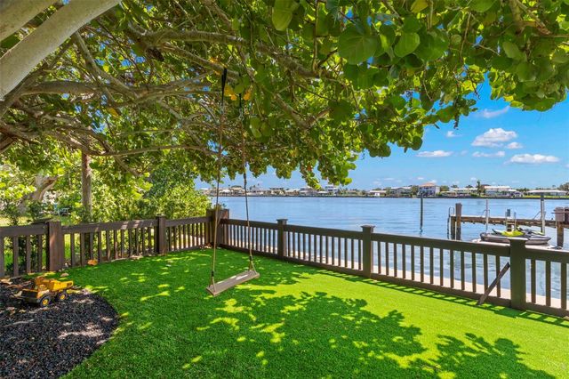 819 BAY ESPLANADE, Clearwater Beach, FL 33767