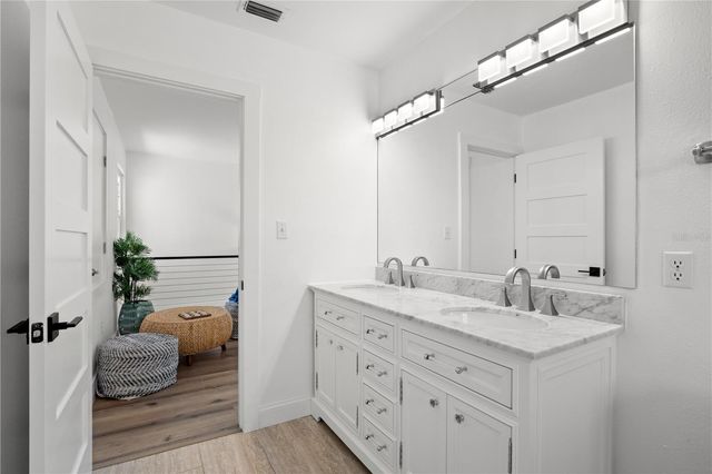 819 BAY ESPLANADE, Clearwater Beach, FL 33767