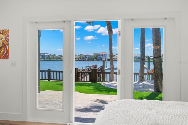 819 BAY ESPLANADE, Clearwater Beach, FL 33767
