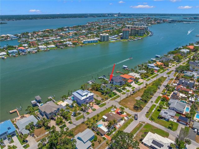 819 BAY ESPLANADE, Clearwater Beach, FL 33767