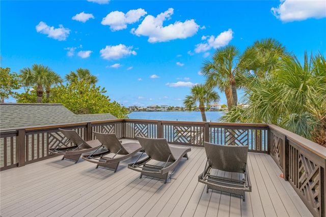 819 BAY ESPLANADE, Clearwater Beach, FL 33767