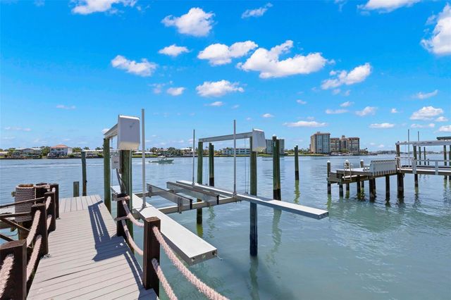819 BAY ESPLANADE, Clearwater Beach, FL 33767