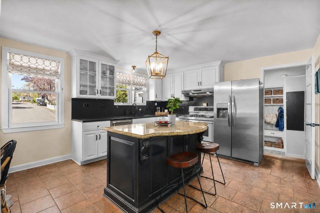 24 Island Hill Avenue, Ridgefield, CT 06877