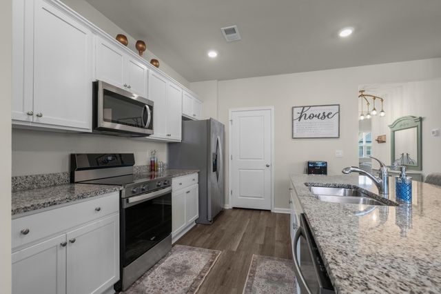 548 Duvall St., Longs, SC 29568