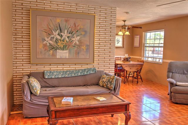 116 SILVER CIRCLE, Edgewater, FL 32141