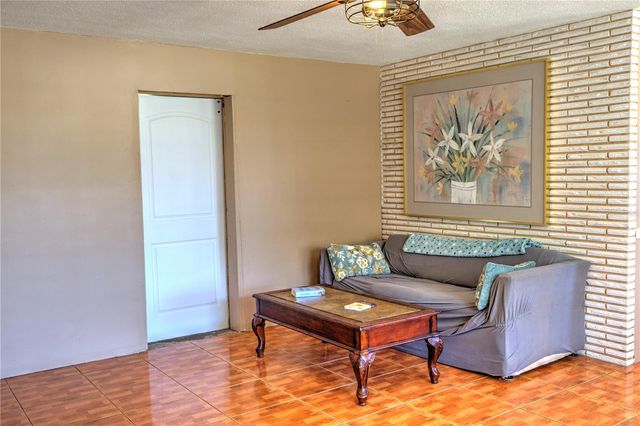 116 SILVER CIRCLE, Edgewater, FL 32141