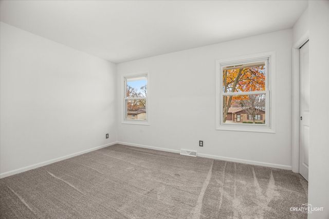 795 N Elmwood Drive, Aurora, IL 60506