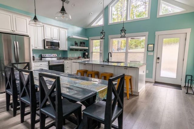 287 Lakeshore Drive, Nancy, KY 42544