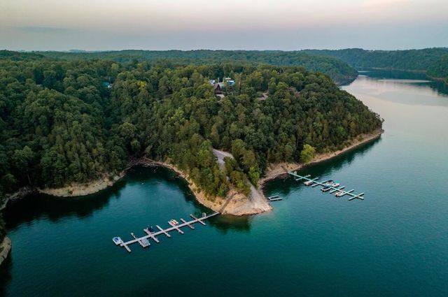 287 Lakeshore Drive, Nancy, KY 42544