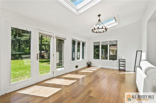 16 Phyllis Place, Milltown, NJ 08850