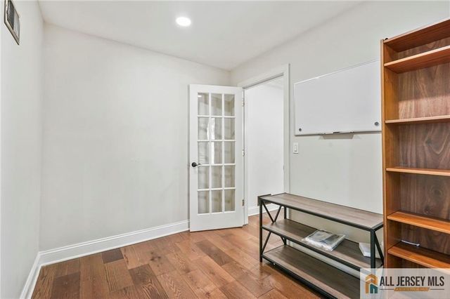 16 Phyllis Place, Milltown, NJ 08850